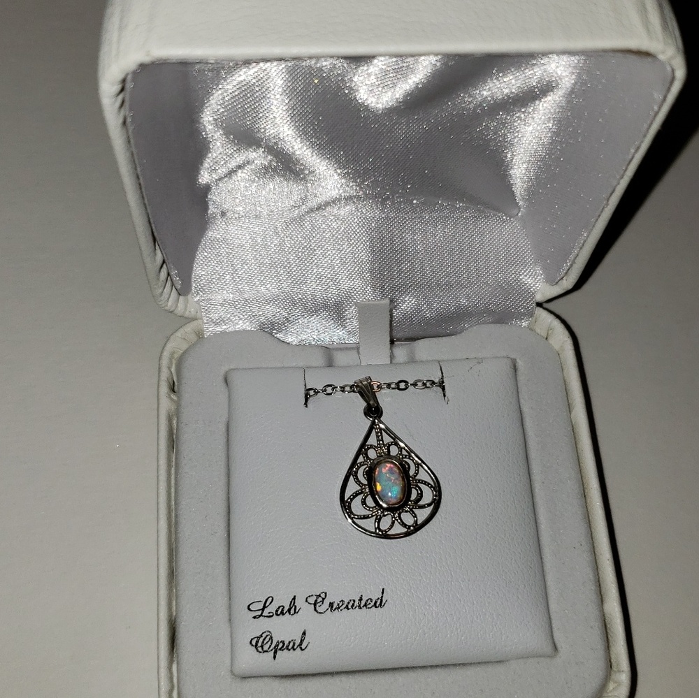 Opal Silver Necklace - Picture 3 of 4